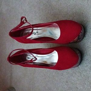 Red wedge women shoes